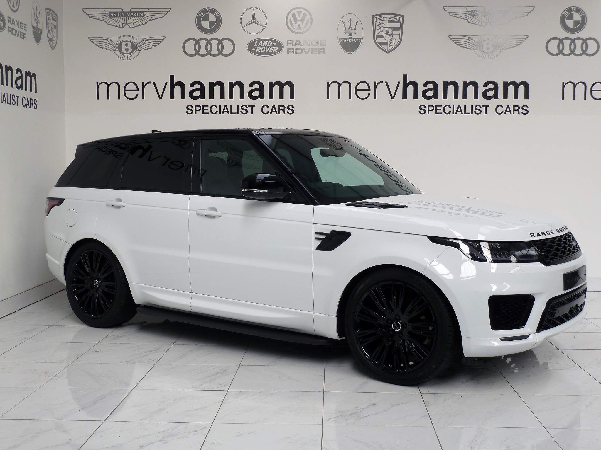 Land Rover Range Rover Sport 3.0 SD V6 HSE   <br/><br/>AUTOBIOGRAPHY DESIGN PACKAGE