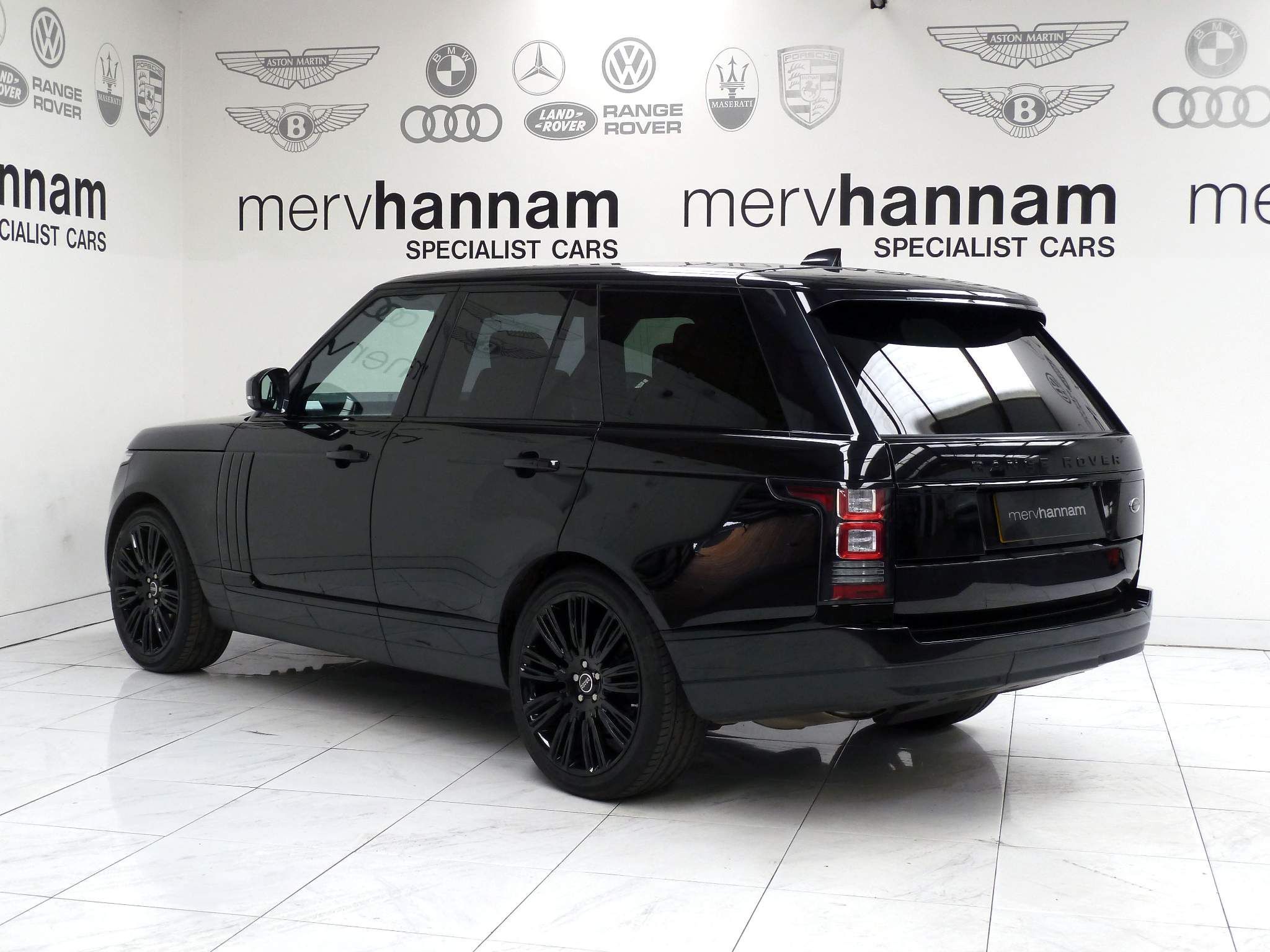 Land Rover Range Rover 4.4 SD V8 Autobiography   <br/><br/>BLACK PACK + REAR SCREENS + TV