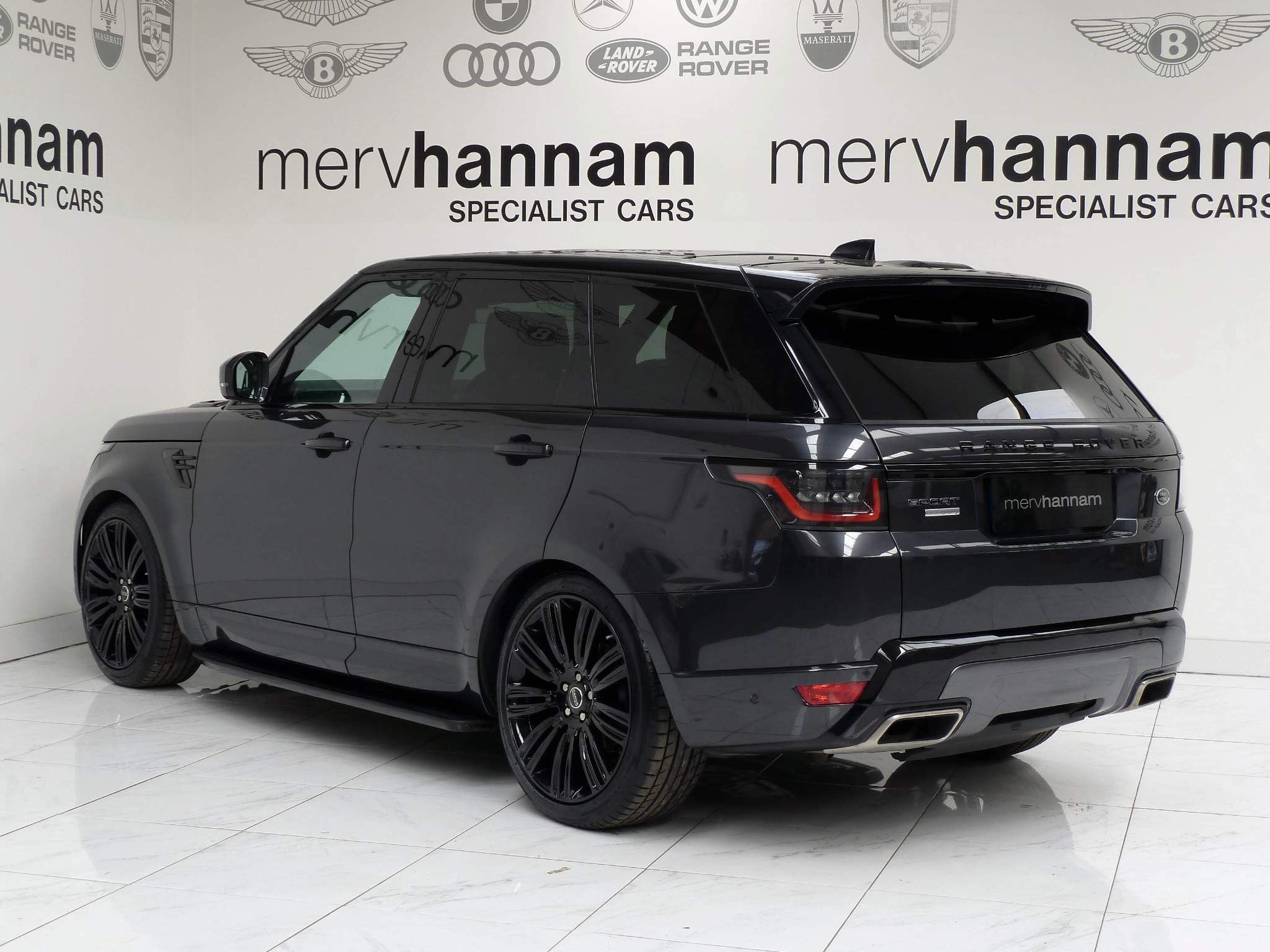 Land Rover Range Rover Sport 3.0 SD V6 HSE   <br/><br/>AUTOBIOGRAPHY DESIGN PACKAGE