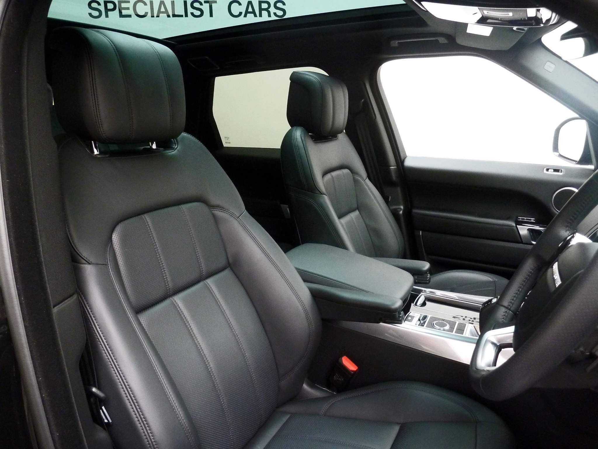 Land Rover Range Rover Sport 3.0 SD V6 HSE   <br/><br/>PAN ROOF + AUTOBIOGRAPHY PACK