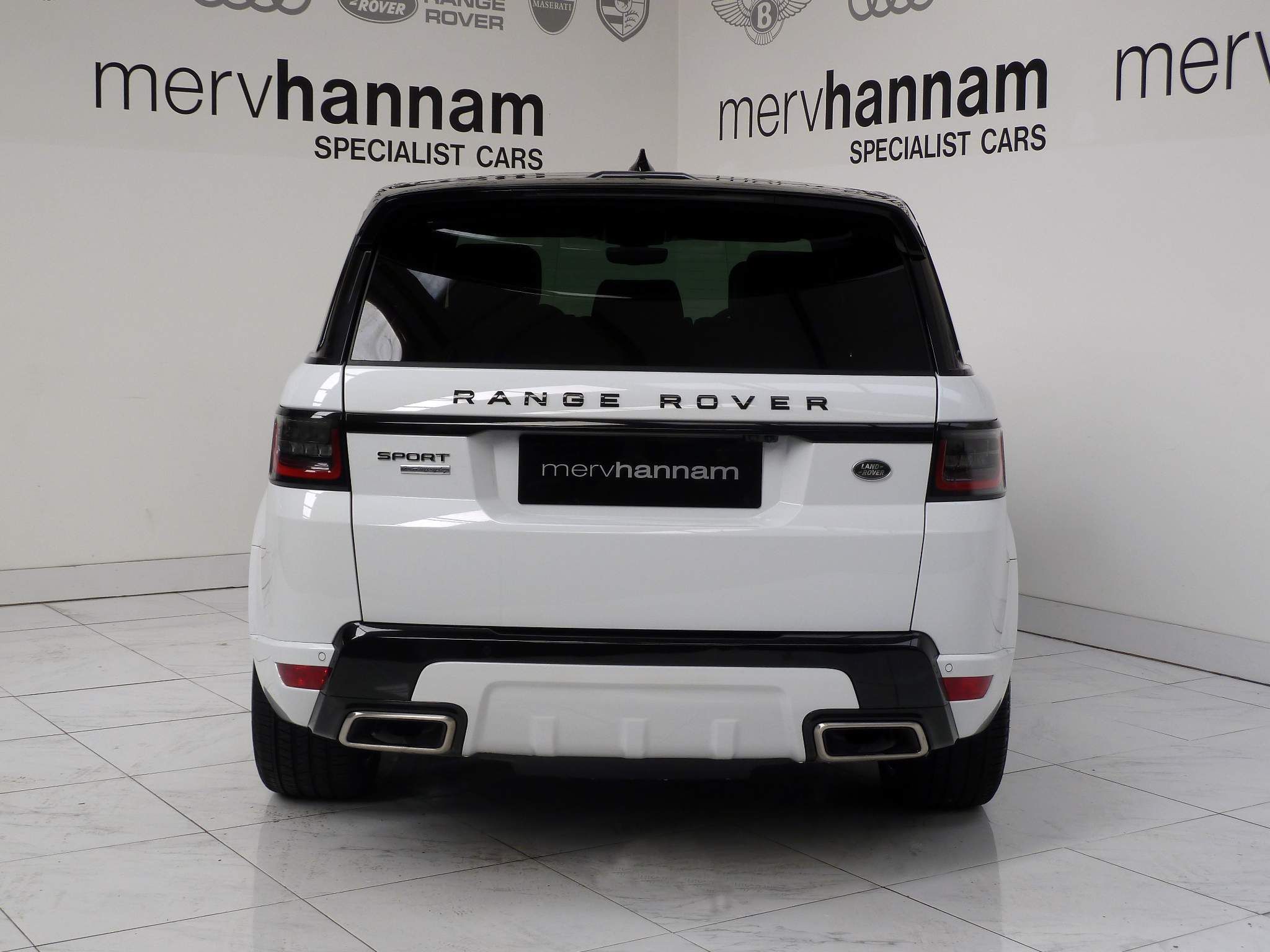 Land Rover Range Rover Sport 3.0 SD V6 HSE   <br/><br/>AUTOBIOGRAPHY DESIGN PACKAGE