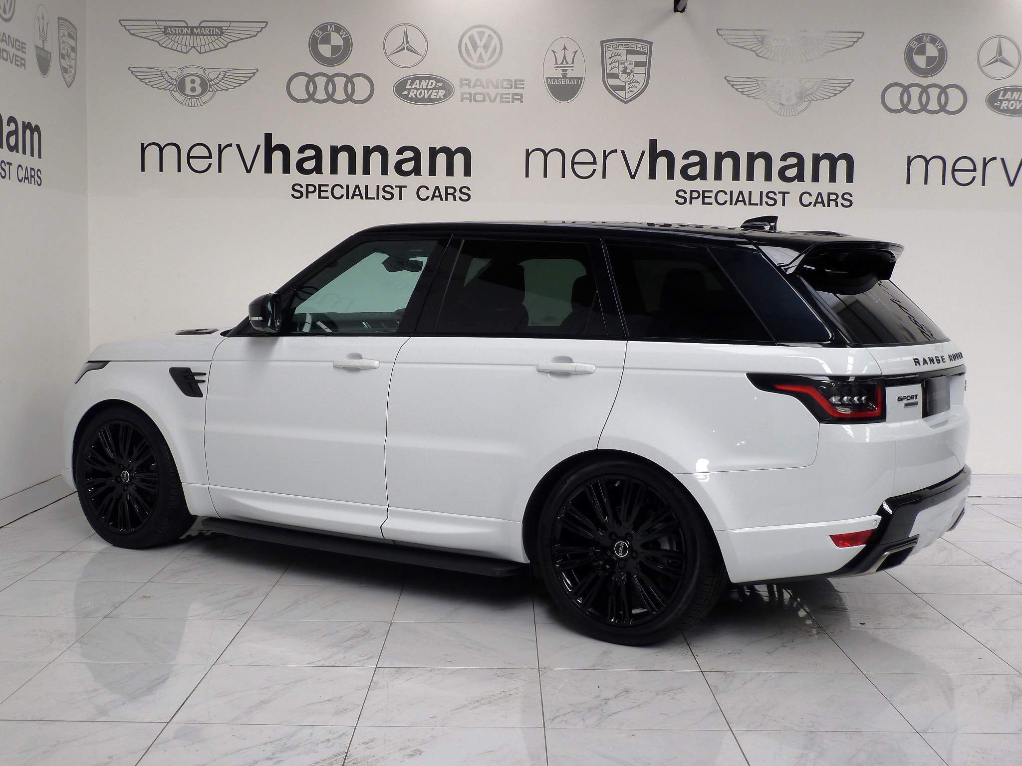 Land Rover Range Rover Sport 3.0 SD V6 HSE   <br/><br/>AUTOBIOGRAPHY DESIGN PACKAGE