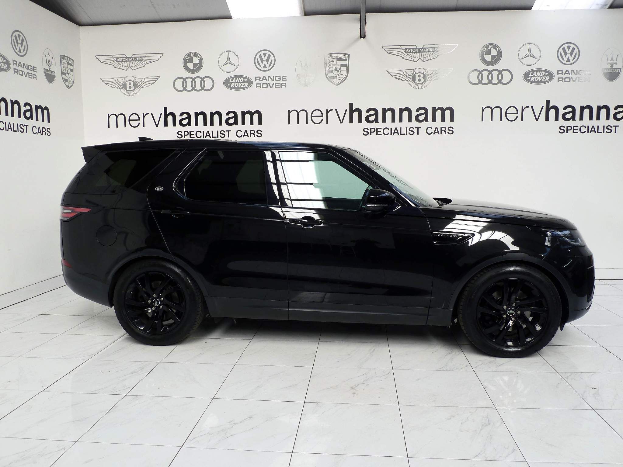 Land Rover Discovery 3.0 TD V6 HSE   <br/><br/>BLACK STYLING PACKAGE