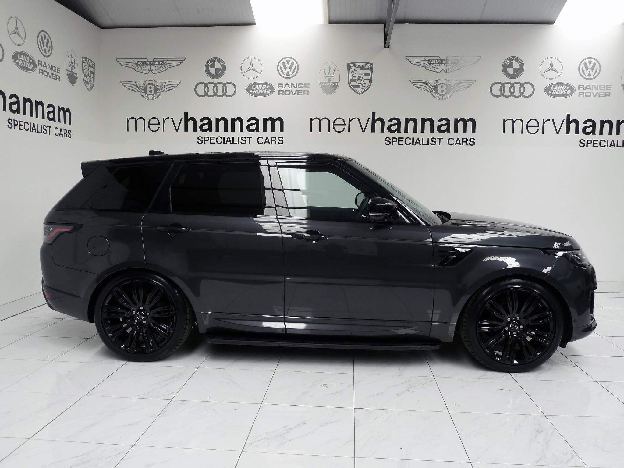 Land Rover Range Rover Sport 3.0 SD V6 HSE   <br/><br/>AUTOBIOGRAPHY DESIGN PACKAGE