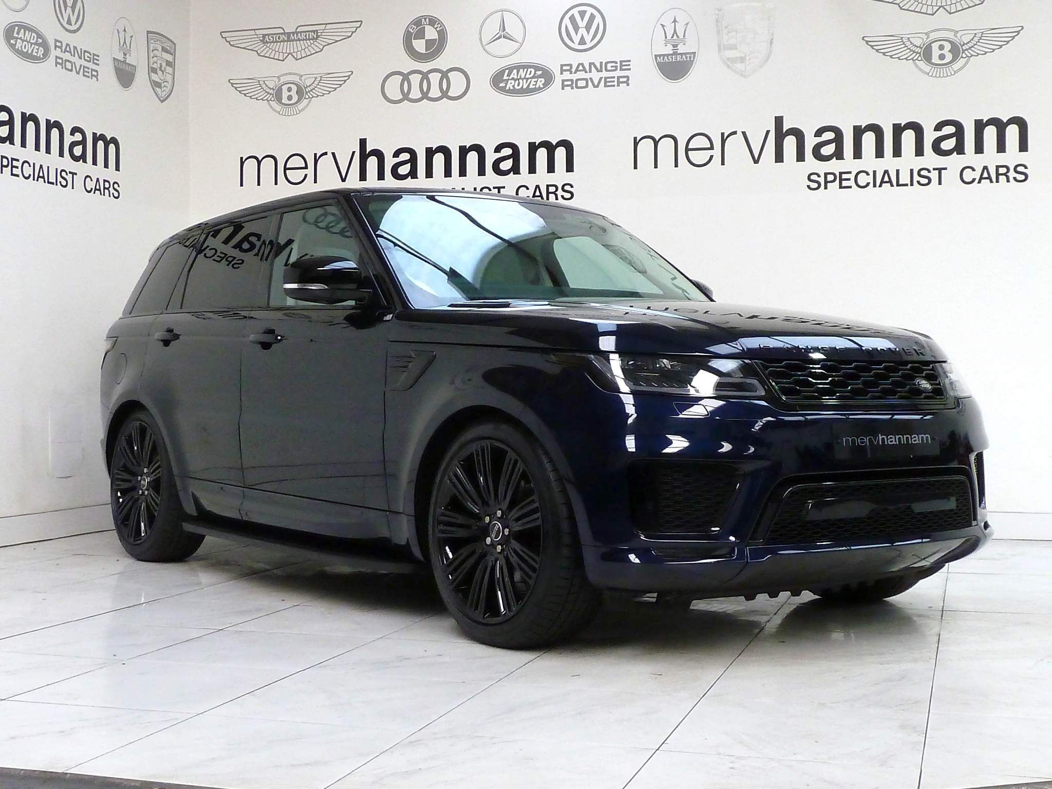 Land Rover Range Rover Sport 3.0 SD V6 HSE   <br/><br/>AUTOBIOGRAPHY DESIGN PACKAGE