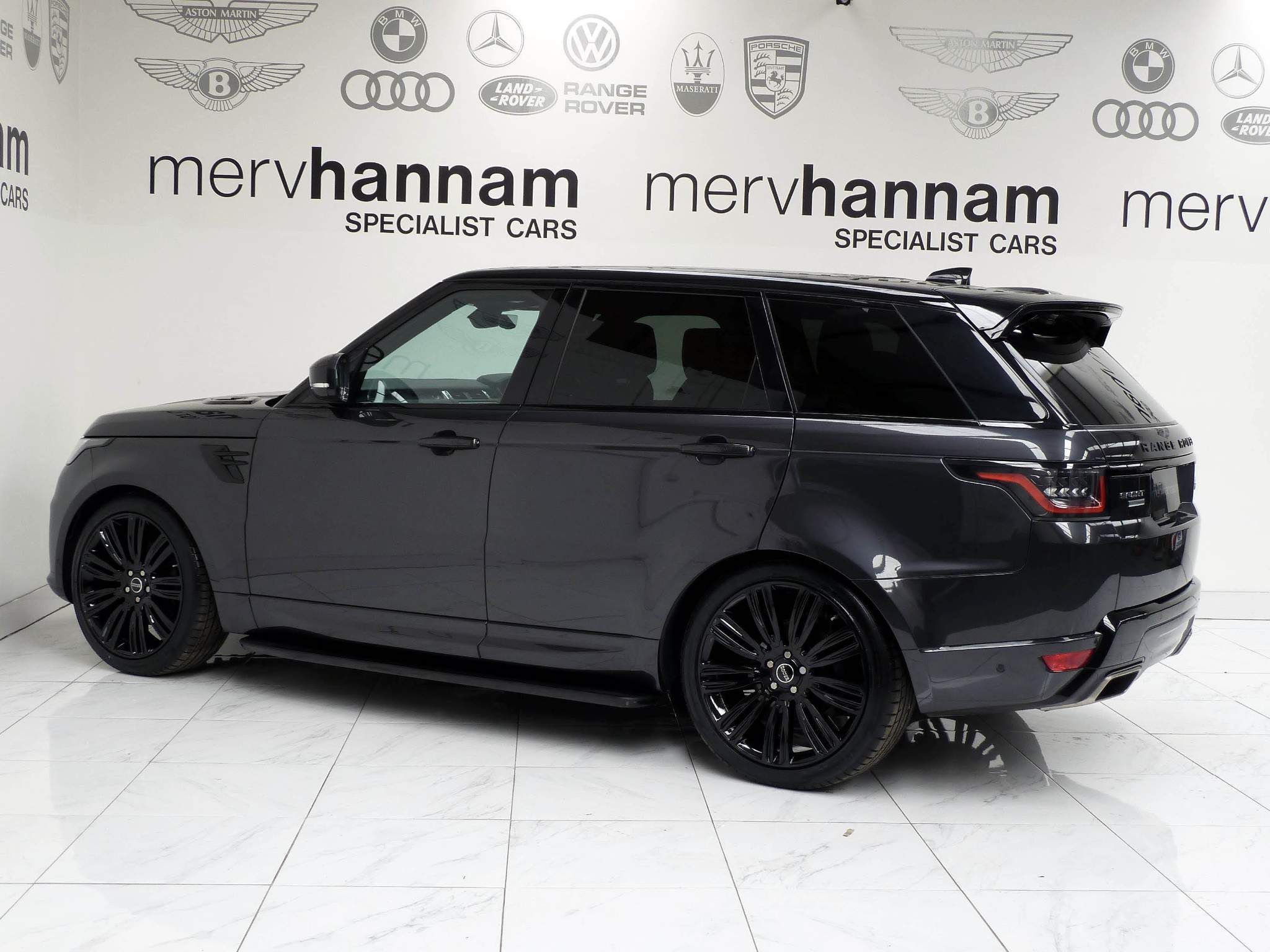 Land Rover Range Rover Sport 3.0 SD V6 HSE   <br/><br/>AUTOBIOGRAPHY DESIGN PACKAGE